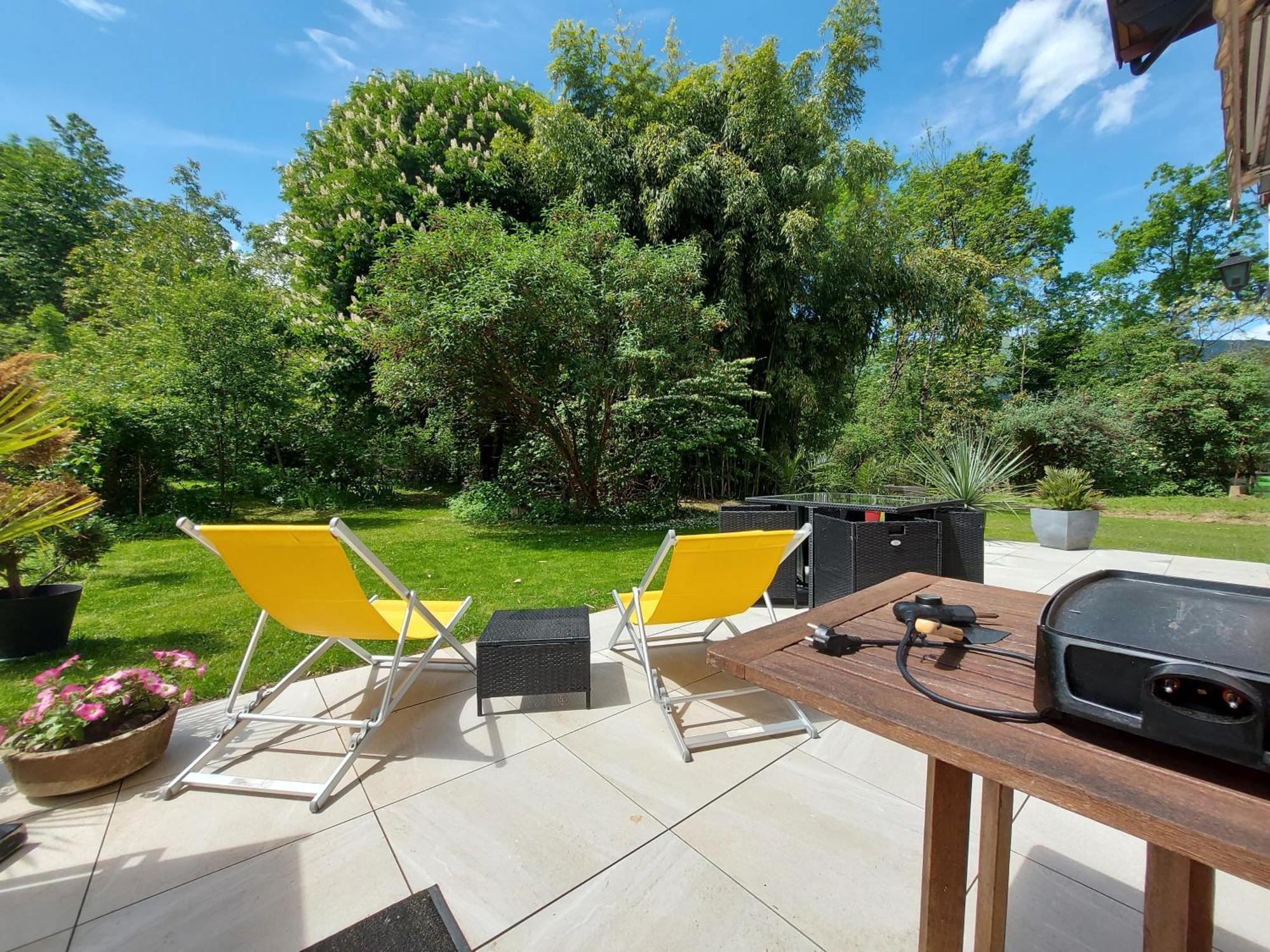 Centre St Jorioz : Charmant Et Spacieux Studio Avec Terrasse Et Jardin Privatif Saint-Jorioz Kültér fotó