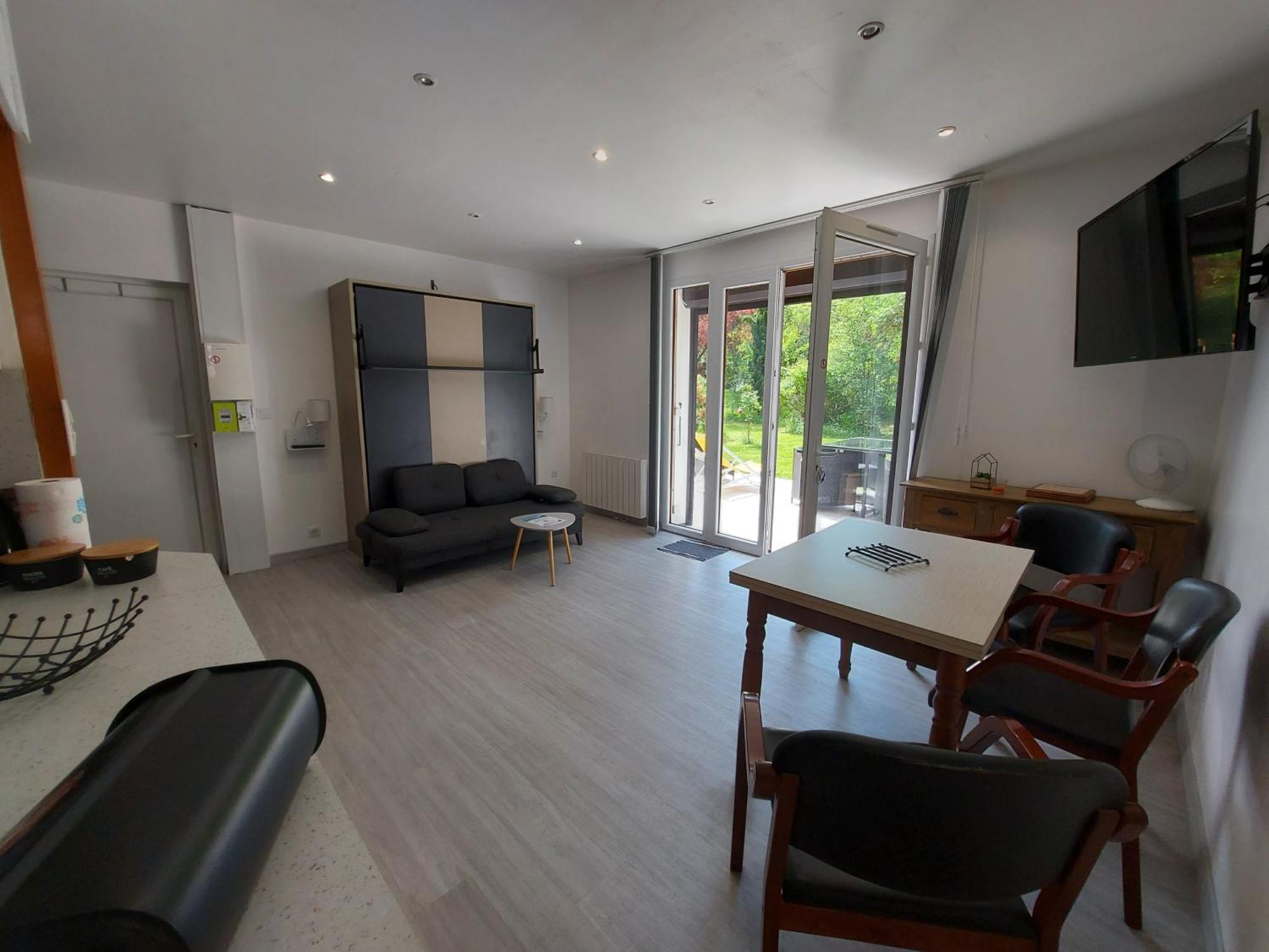 Centre St Jorioz : Charmant Et Spacieux Studio Avec Terrasse Et Jardin Privatif Saint-Jorioz Kültér fotó